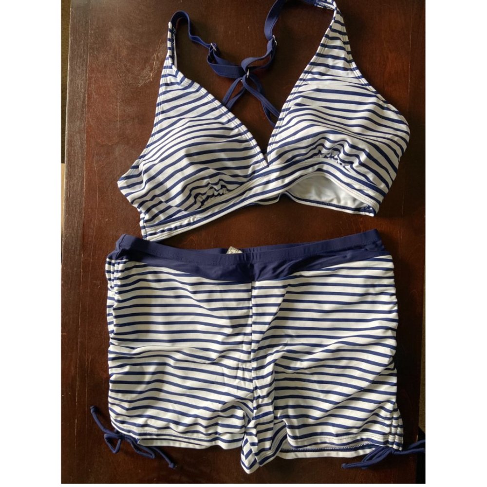 NWOT Women's Striped Bathing Suit Swim Boy Shorts Pullover XXL